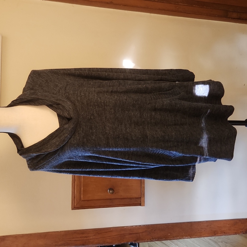 Torrid Super Soft Gray Cowl Neck Tunic Top Size 1 (16/18)